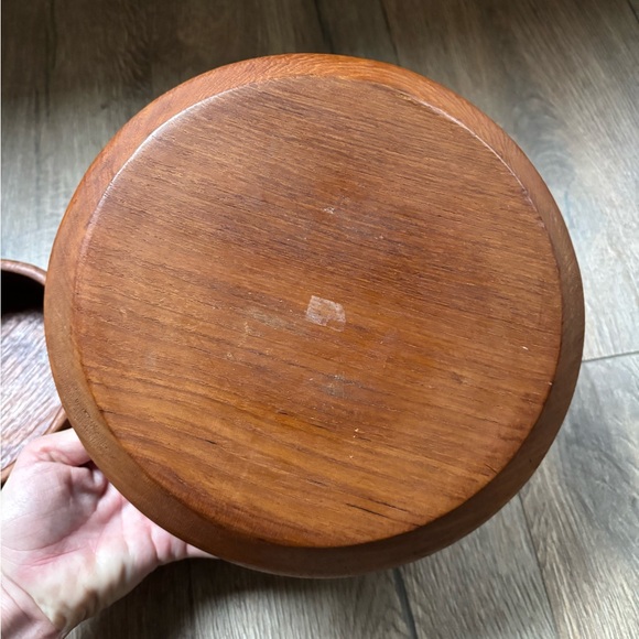 Vintage Mid Century Teak Wood Salad Bowl Set Large 9” Serving Bowl Two 6” Bowls - Picture 12 of 16